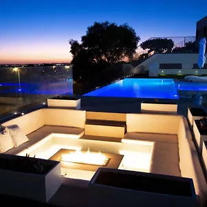 magnifico-apartamento-piscina-privada-frente-campo.hotelsincadiz.net/
